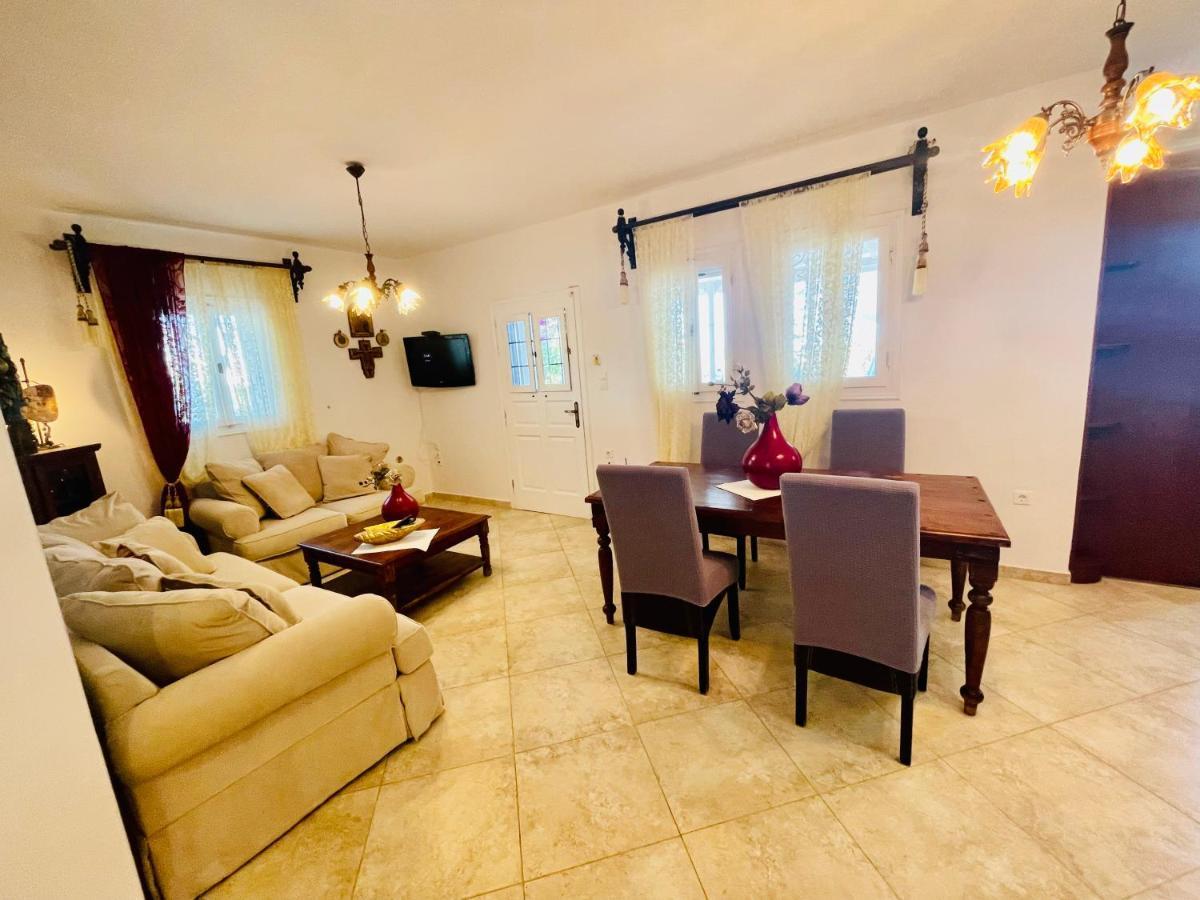 Villa Arietta Santorini Perissa  Ngoại thất bức ảnh